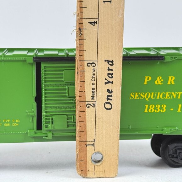 Lionel Reading Railroad Conrail Box Car 6-9400 Green Yellow O27 Gauge W/Box Trai - Picture 6 of 7